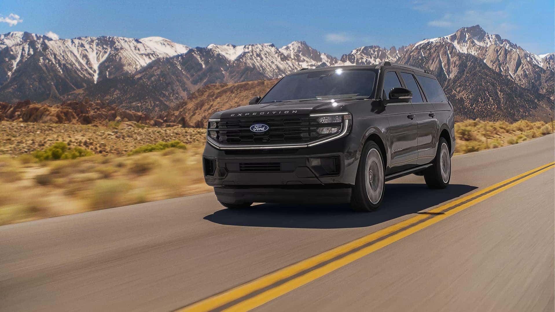 2027 Ford Expedition and 2026 Chevrolet Tahoe performance comparison