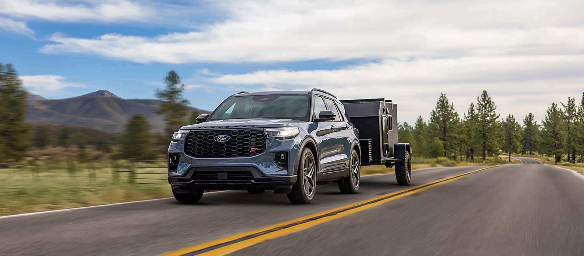 2027 Ford Explorer and Chevrolet Traverse performance comparison