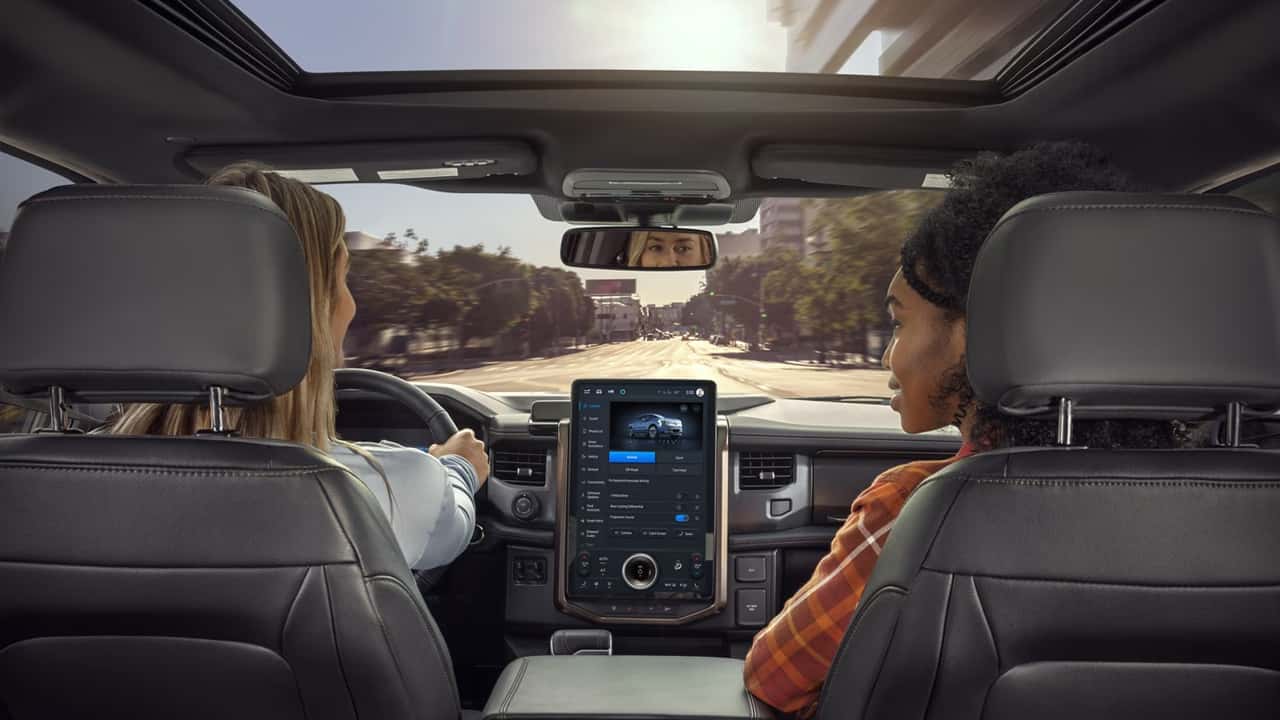 2025 Ford F-150 Lightning Driving Experience