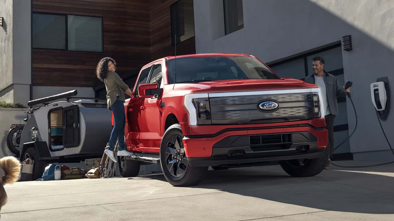 2025 Ford F-150 Lightning Intro