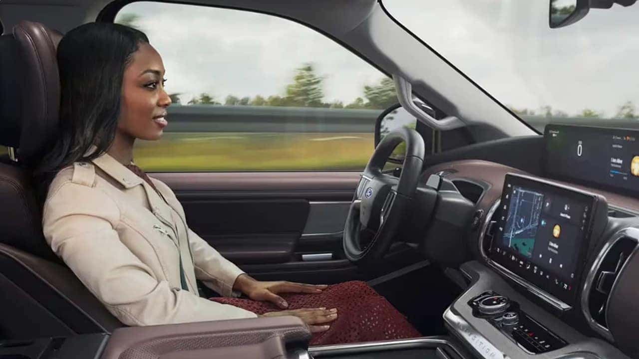 Ford Expedition vs Chevy Tahoe At Villa Ford