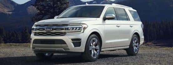 A white 2022 Ford Expedition is angled left.