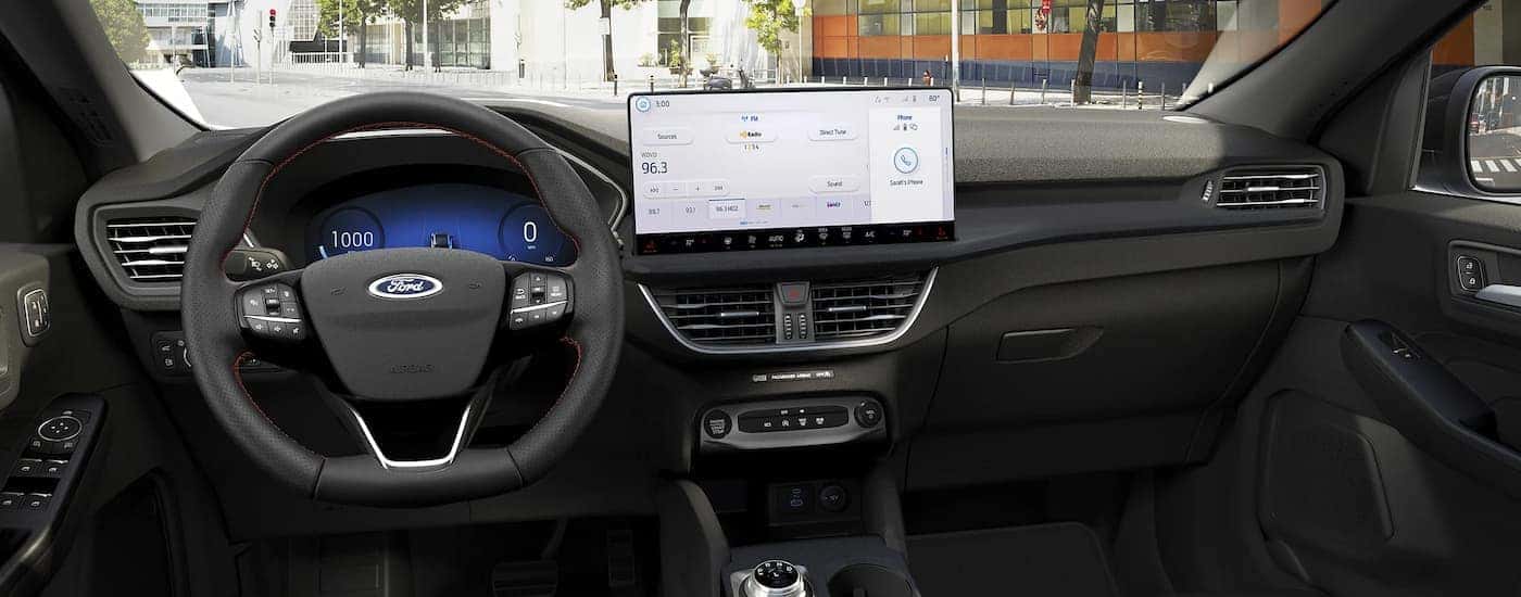 Infotainment and digital gauge cluster on a 2025 Ford Escape