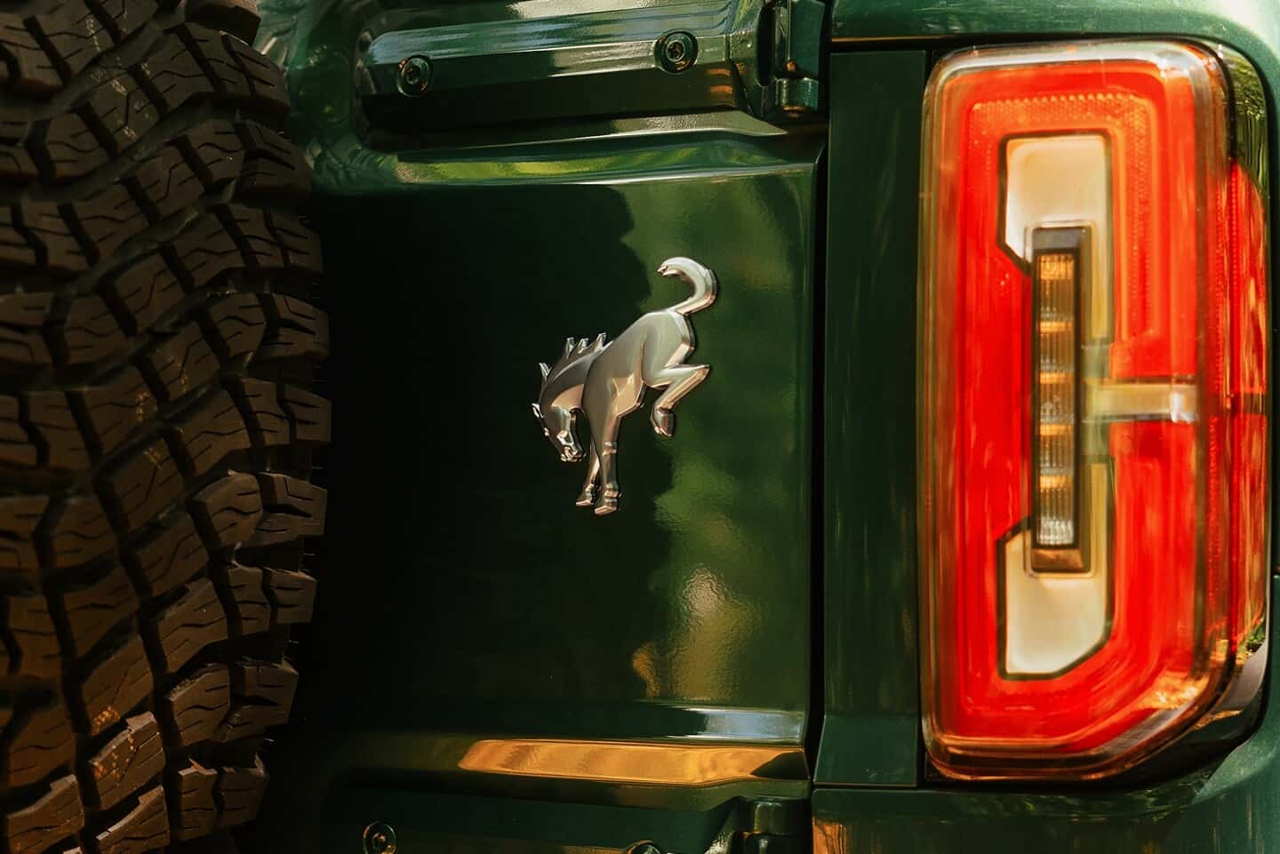 Rear badge on a grey 2025 Ford Bronco Badlands