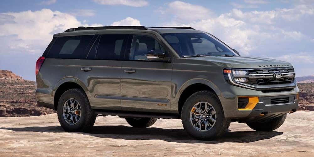 Exterior of 2025 Ford Expedition vs 2025 Chevy Tahoe.