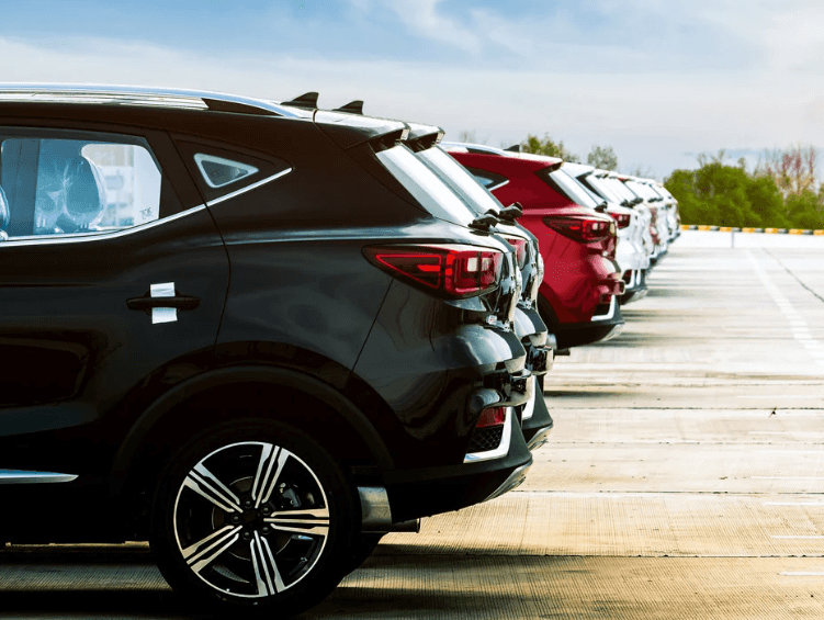 picture of cars lined up