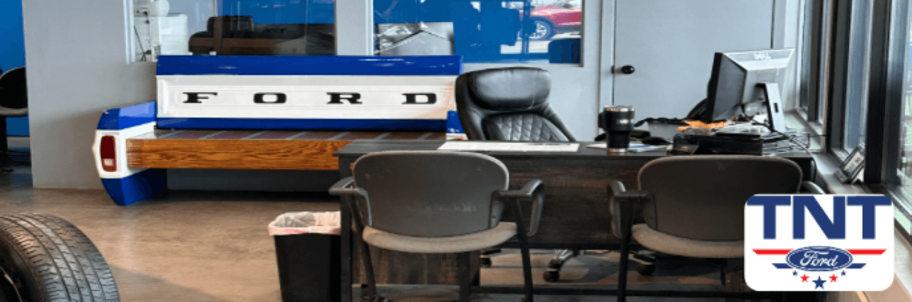 Ford Expedition leasing steps and details at the TNT Ford dealership office in Montgomery County, Iowa, are ready for flexible lease options.
