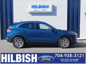 blue ford escape being highlighted
