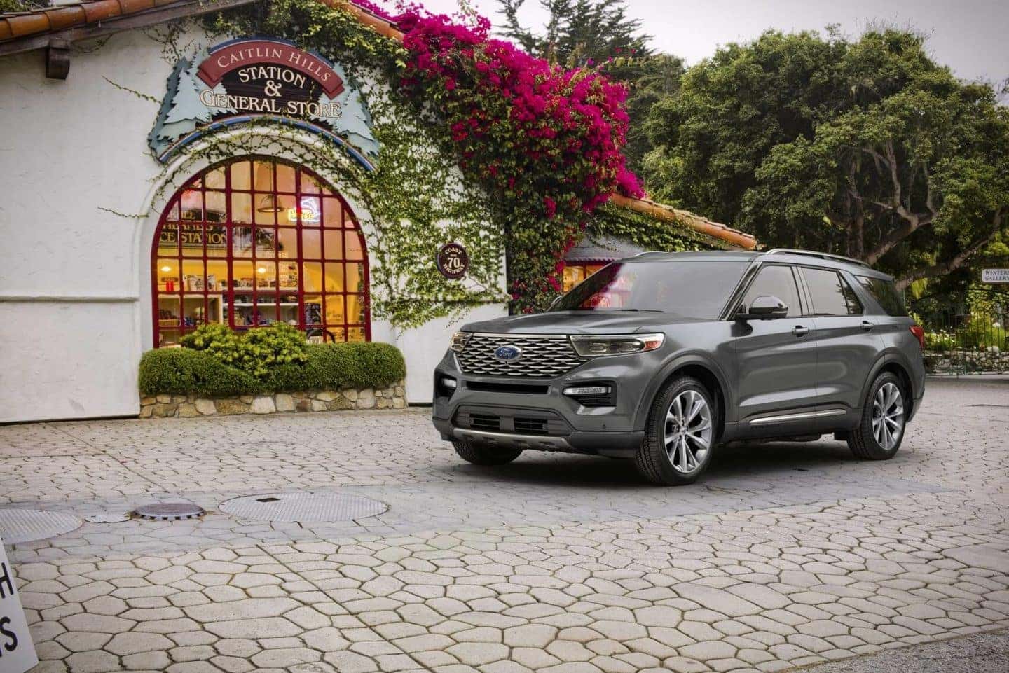 Ford Dealer near Danvers MA Kelly Ford