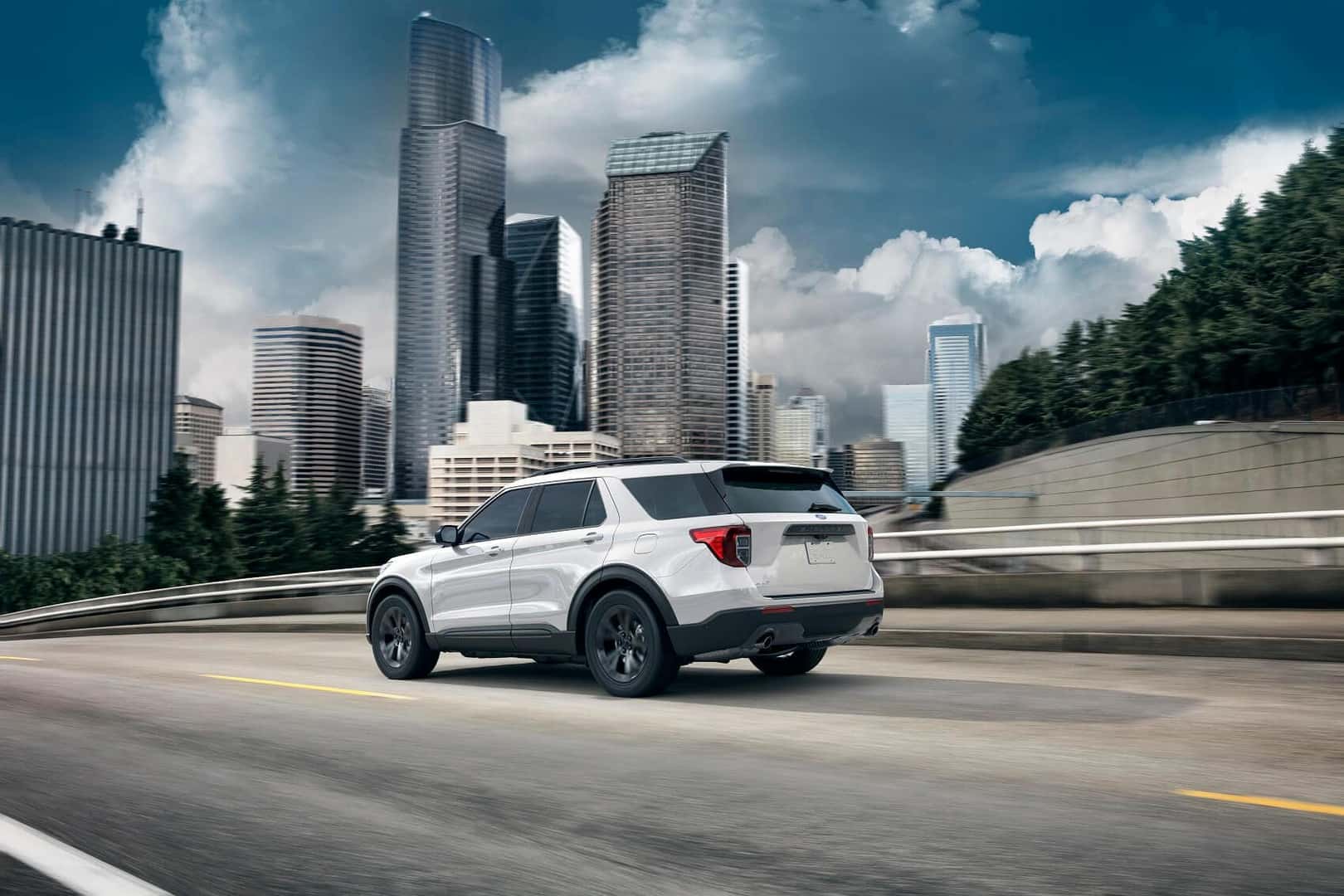 Ford Explorer vs Nissan Pathfinder Specs 