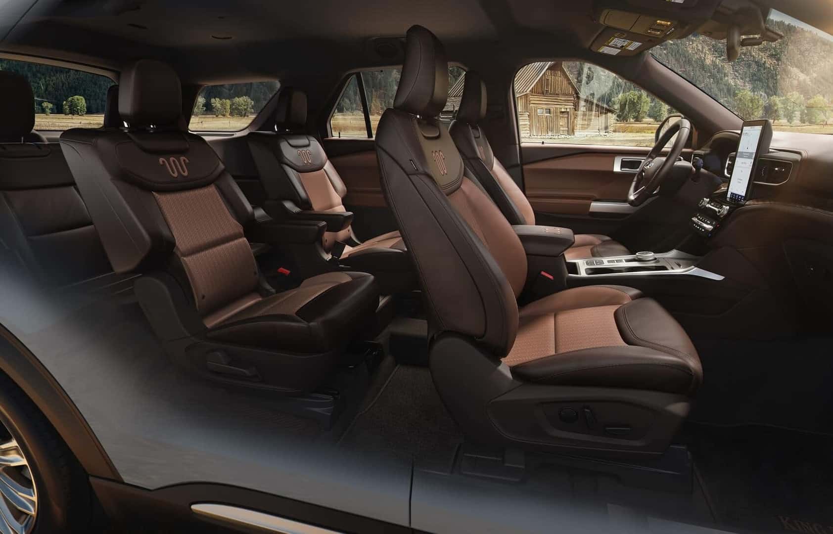 Chevy Traverse vs Ford Explorer: Unpacking Passenger Space & Comfort