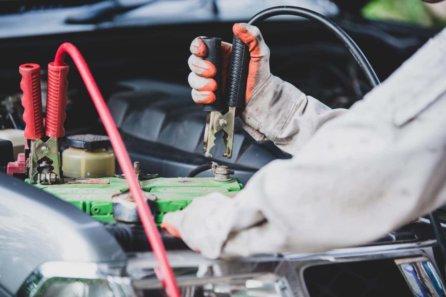 Expert Ford Battery Service