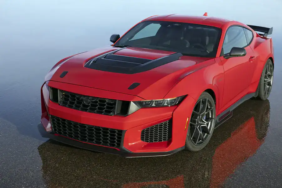 2026 Ford Mustang Dark Horse