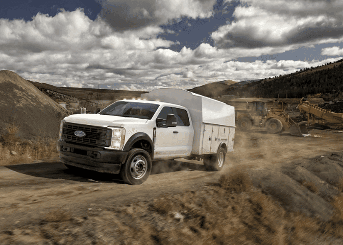 Commercial Vehicles Martinsville IN - new Ford commercial vans chassis cabs trucks