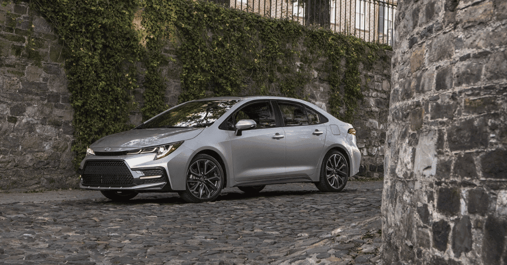 Five-Affordable-Daily-Drivers-to-Buy-Used---toyota-corolla