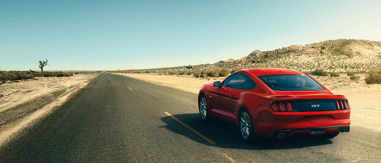 2017 Ford Mustang Driving