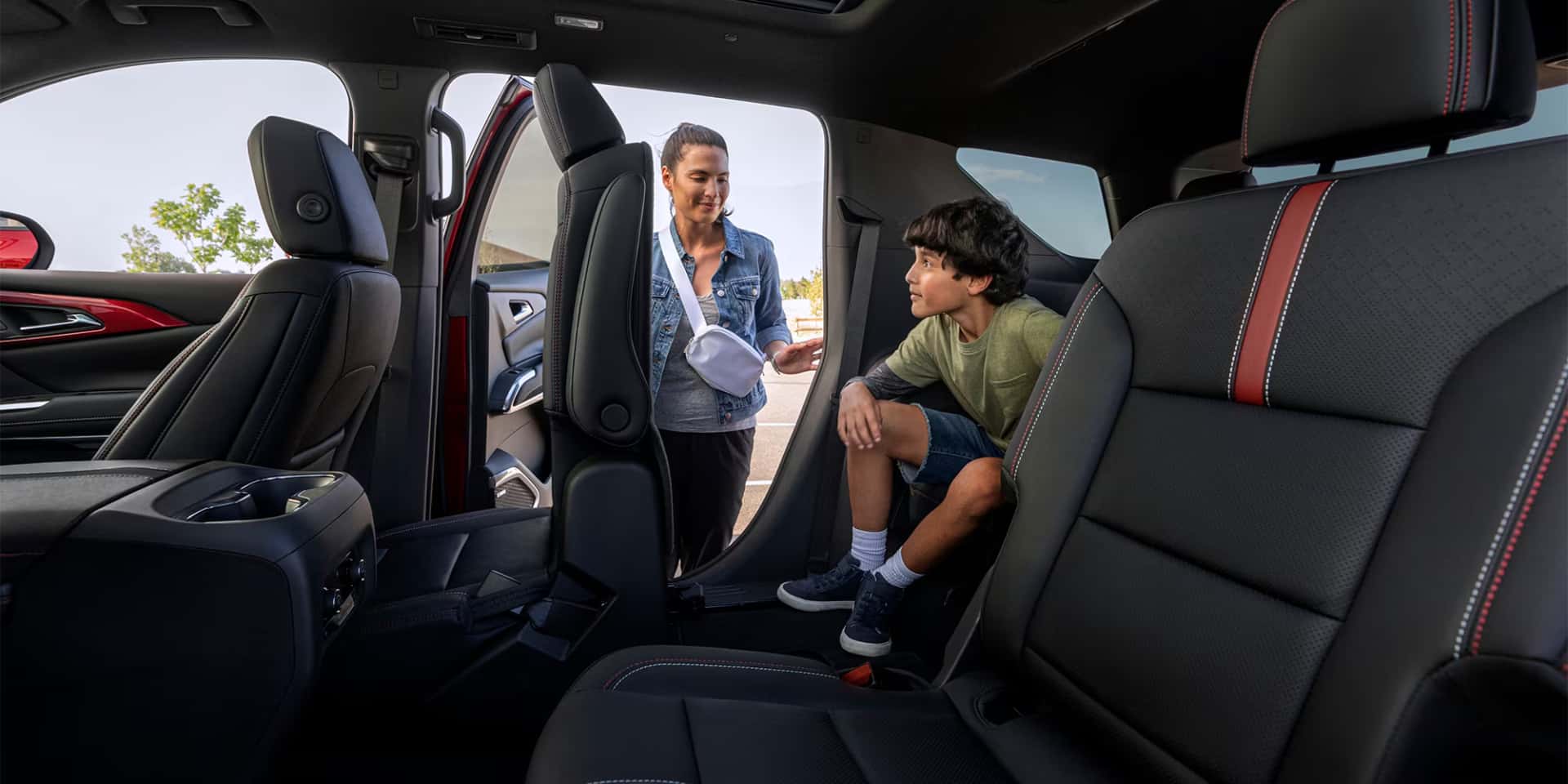 2026 Chevrolet Traverse Interior