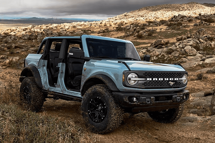 Ford Bronco in Spearfish Canyon