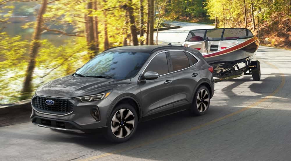Carbonized Gray Metallic Ford Escape 2025 towing