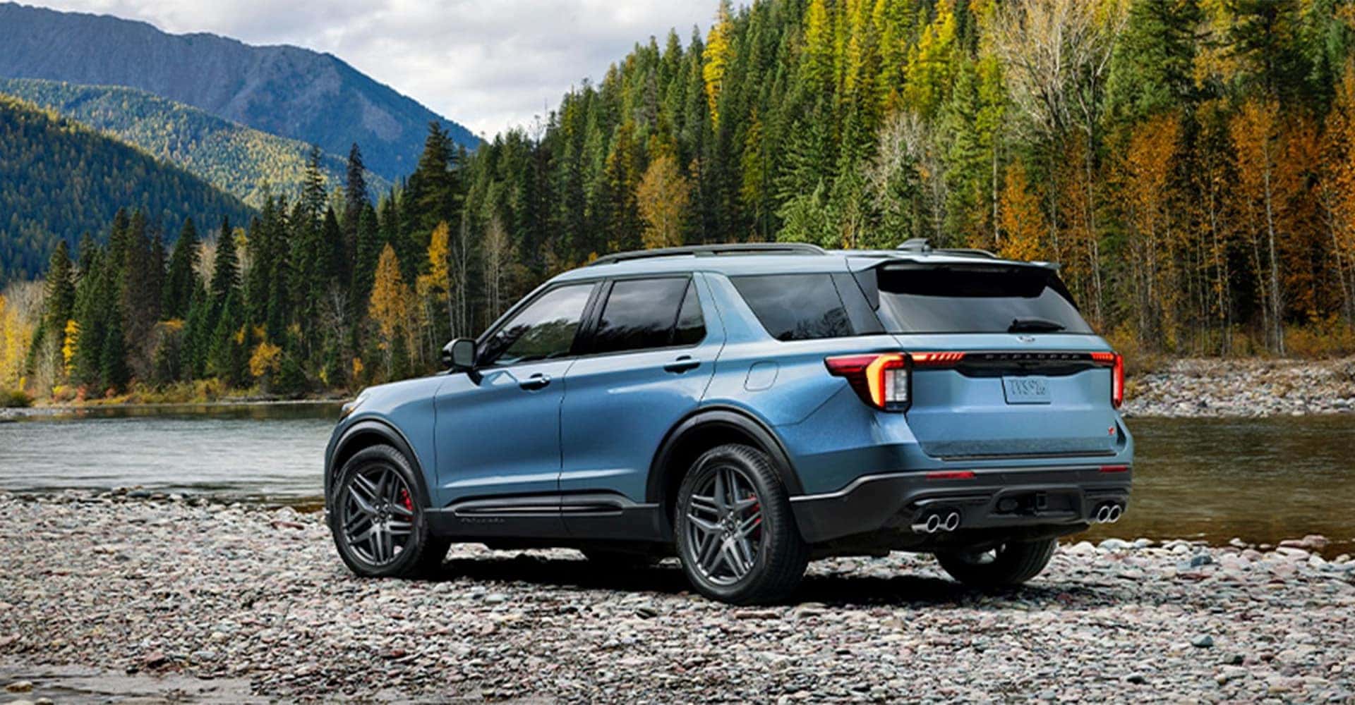 Explore the 2025 Ford Explorer in St. Louis | Sunset Ford