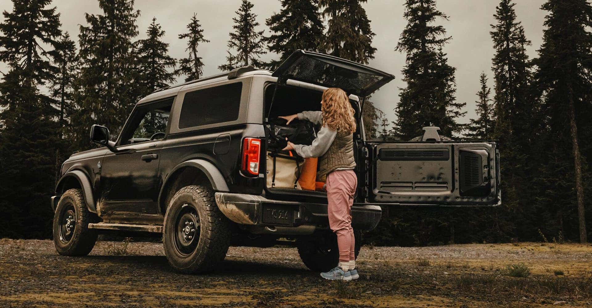 2025 Ford Bronco being loaded up with cargo