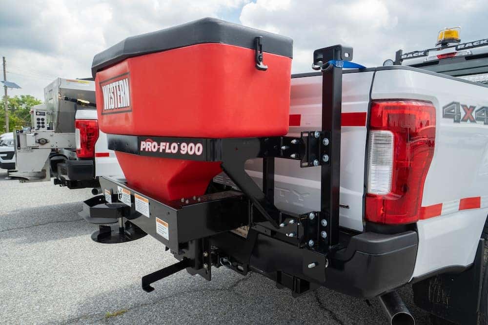 Salt spreader on Ford truck Winner Ford